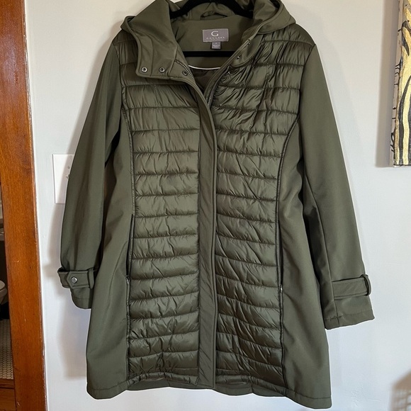 Gallery New York size LARGE olive green puffer coat - Picture 1 of 9